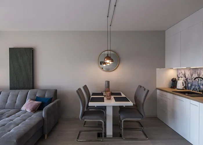 Bukowa Apartment With Parking And Mountain View In Wisla By Noclegi Renters